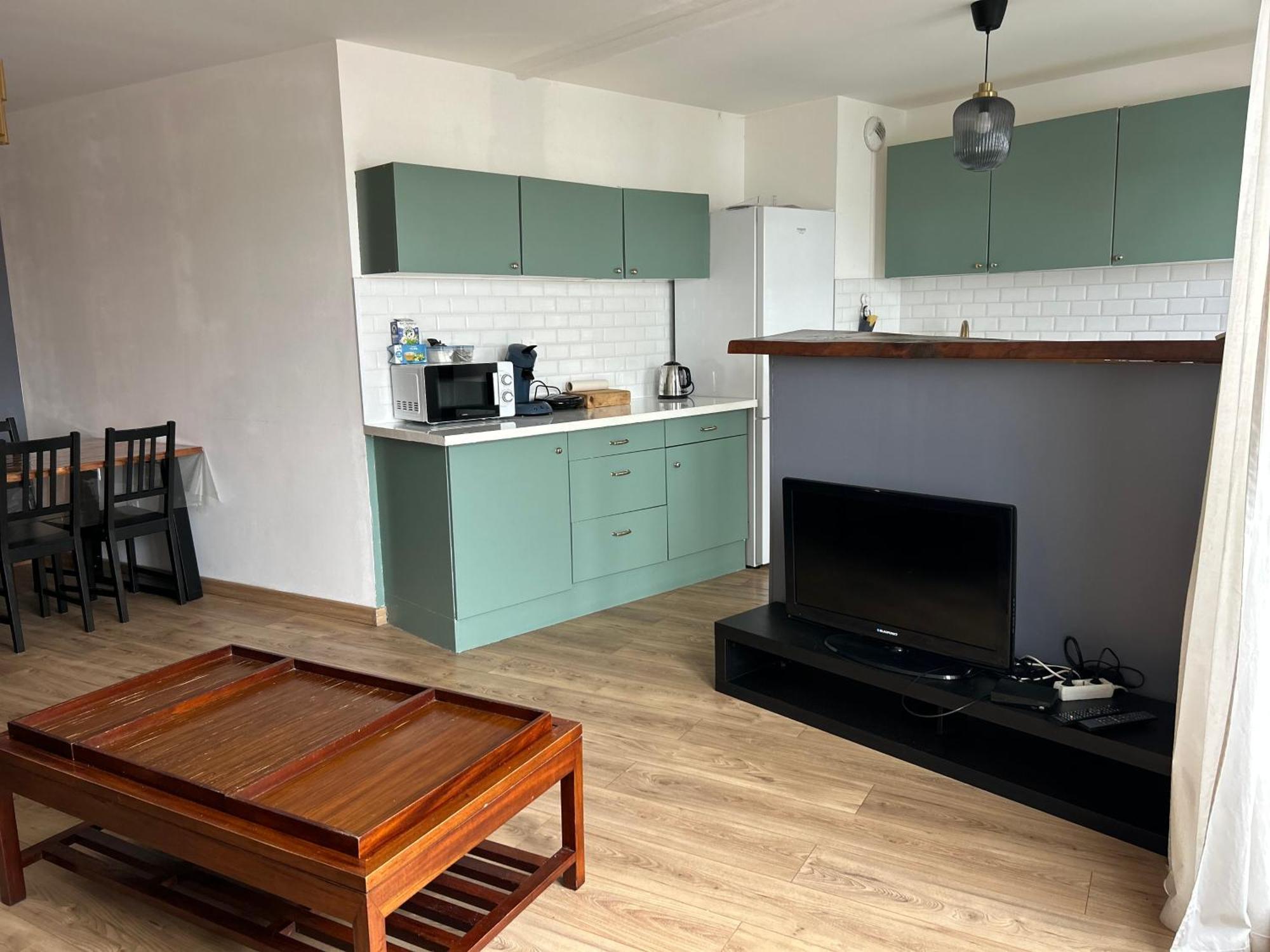 2 Bedroom Apartment + Parking Сен Дени Екстериор снимка
